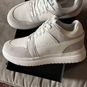 Conzuri AXELS Edition athletic sneakers